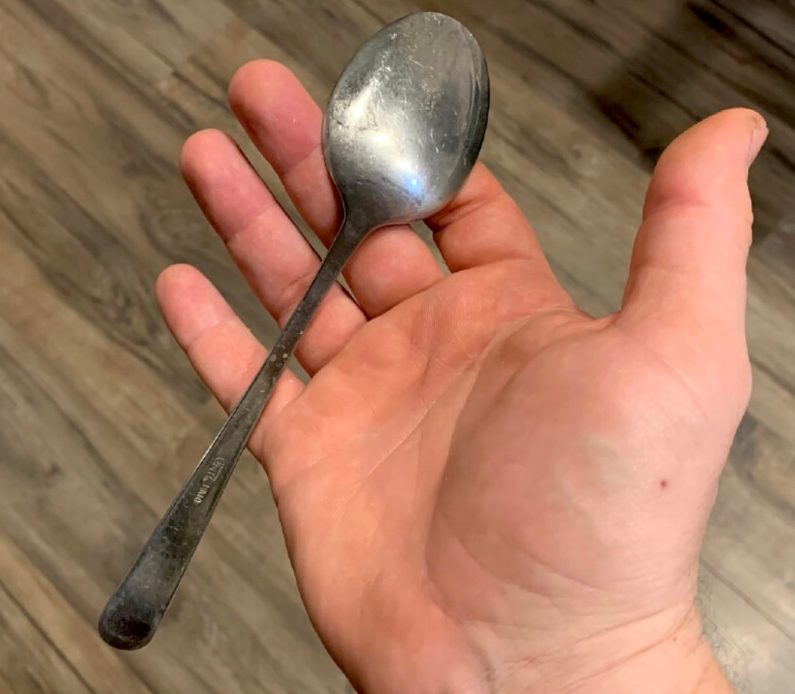 I finally understood why my grandfather always held a tablespoon in his hand when cleaning fish