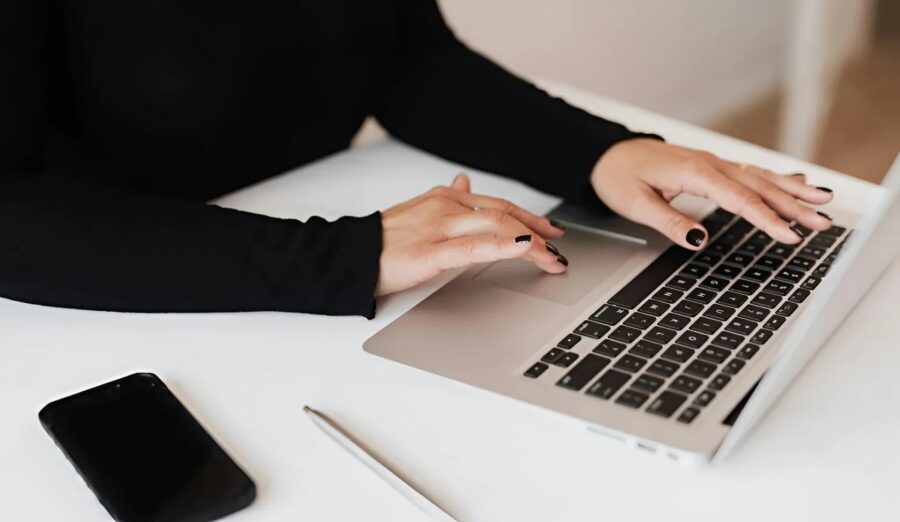 I had doubts about a possible infidelity from my husband, so I hired a private investigator: what I discovered left me perplexed and made me realize that I didn't know him as well as I thought